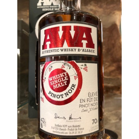 Whisky d'alsace AWA fût de pinot noir 70 cl.